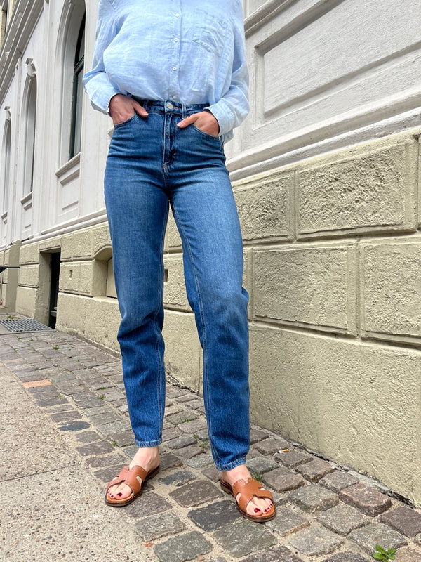 Mom Jeans, Blå